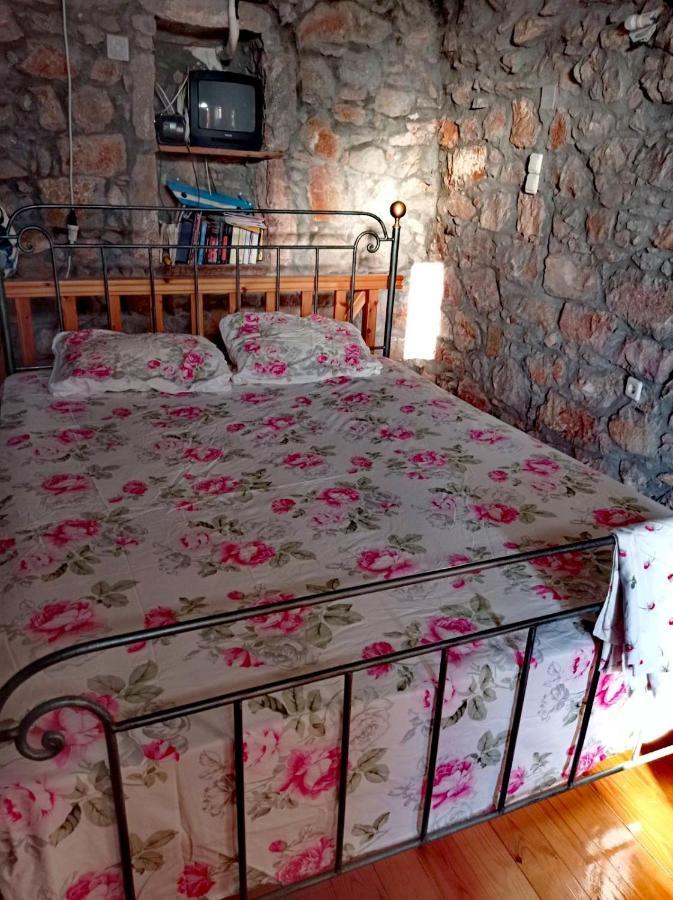 فيلا خيوسفي Traditional Stone House In Chios المظهر الخارجي الصورة