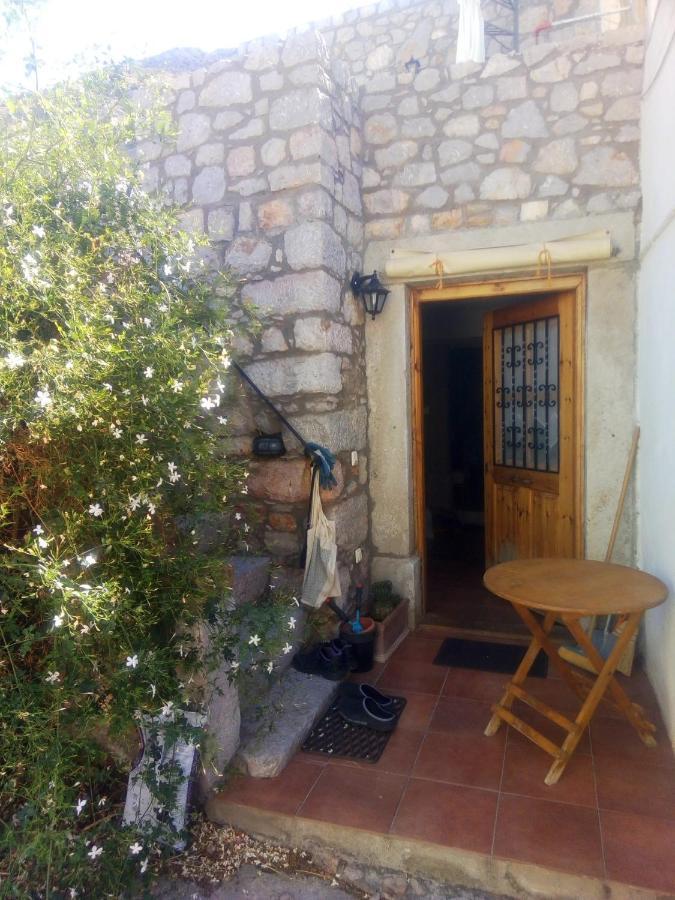 فيلا خيوسفي Traditional Stone House In Chios المظهر الخارجي الصورة
